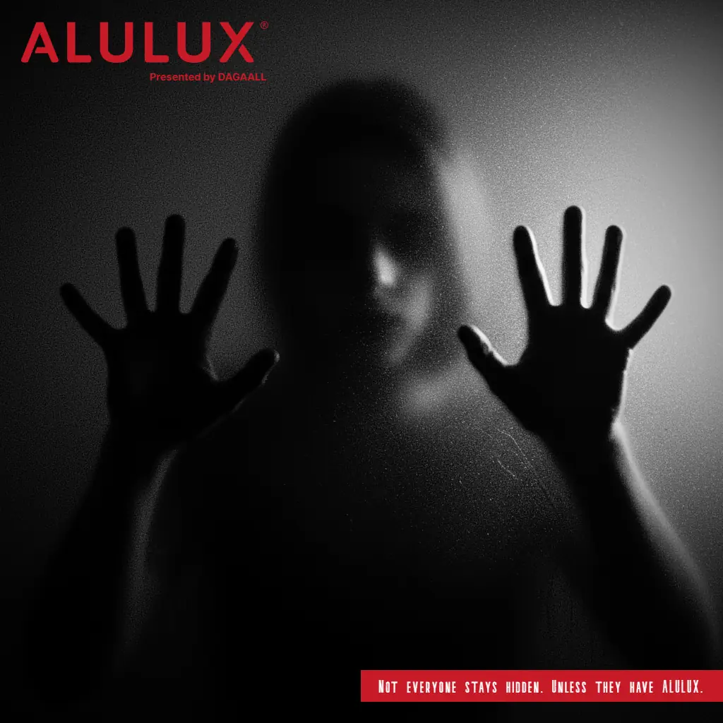 "꼭꼭 숨어라!!" 누군가 보고 있다. | ALULUX 롤러셔터